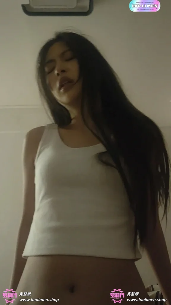 很正的长腿小红书漂亮女友 私下露脸性爱自慰口交 女上位表情亮了-反差网